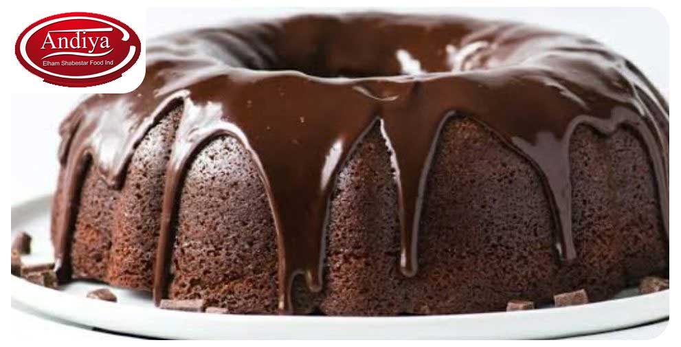 چه زمانی شکلات روی کیک بریزیم؟